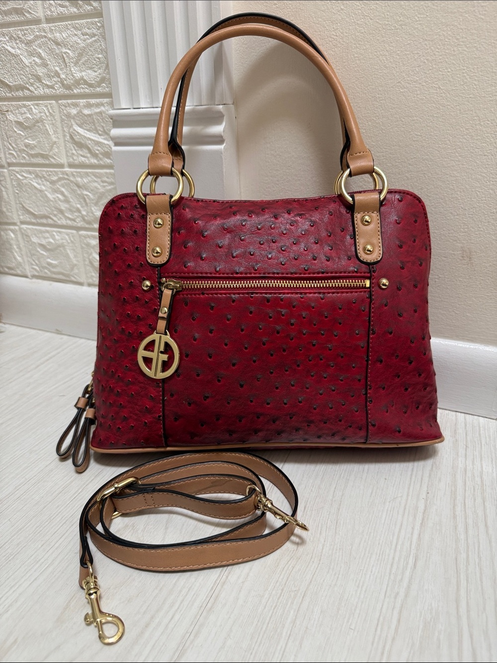 Giani Bernini Ostrich Vegan 2-Way Crossbody Shoulder Bag